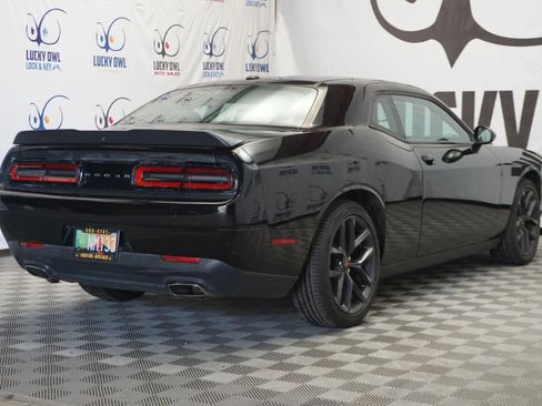 Used 2019 Dodge Challenger SXT w/ Blacktop Package image 5