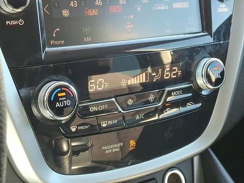 Used 2019 Nissan Murano SV AWD/4WD image 17