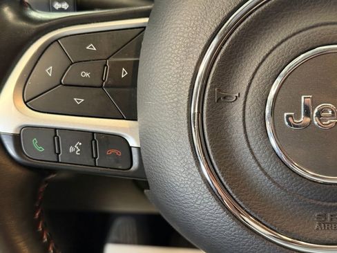 Used 2019 Jeep Compass Trailhawk w/ Cold Weather Group AWD/4WD image 10