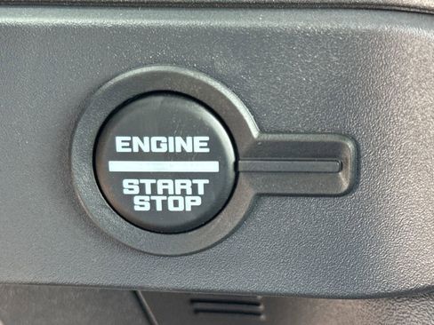 New 2025 Ford Bronco Badlands image 23