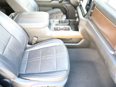 Used 2023 Chevrolet Silverado 1500 High Country w/ High Country Premium Package image 52