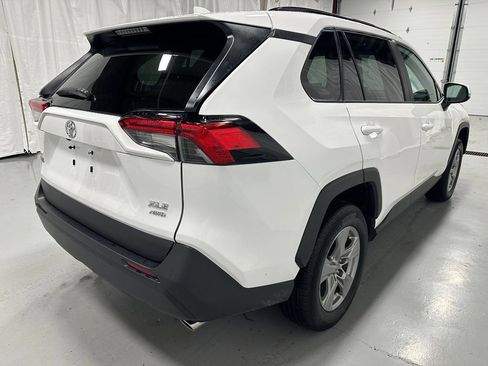 Used 2025 Toyota RAV4 XLE AWD/4WD image 7