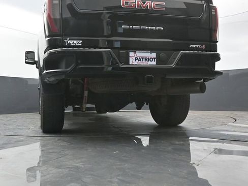 Used 2024 GMC Sierra 2500 AT4 w/ AT4 Premium Plus Package image 38