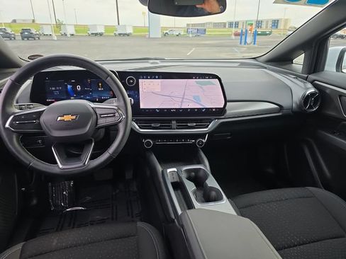 Used 2025 Chevrolet Equinox EV LT w/ Comfort Package AWD/4WD image 14