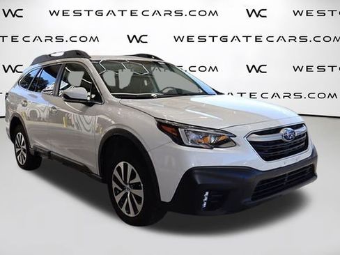 Used 2022 Subaru Outback Premium image 2