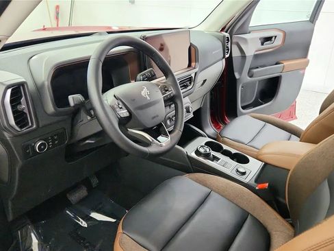Used 2025 Ford Bronco Sport Outer Banks AWD/4WD image 22
