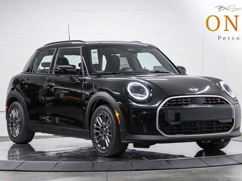 New 2026 MINI Cooper S image 1