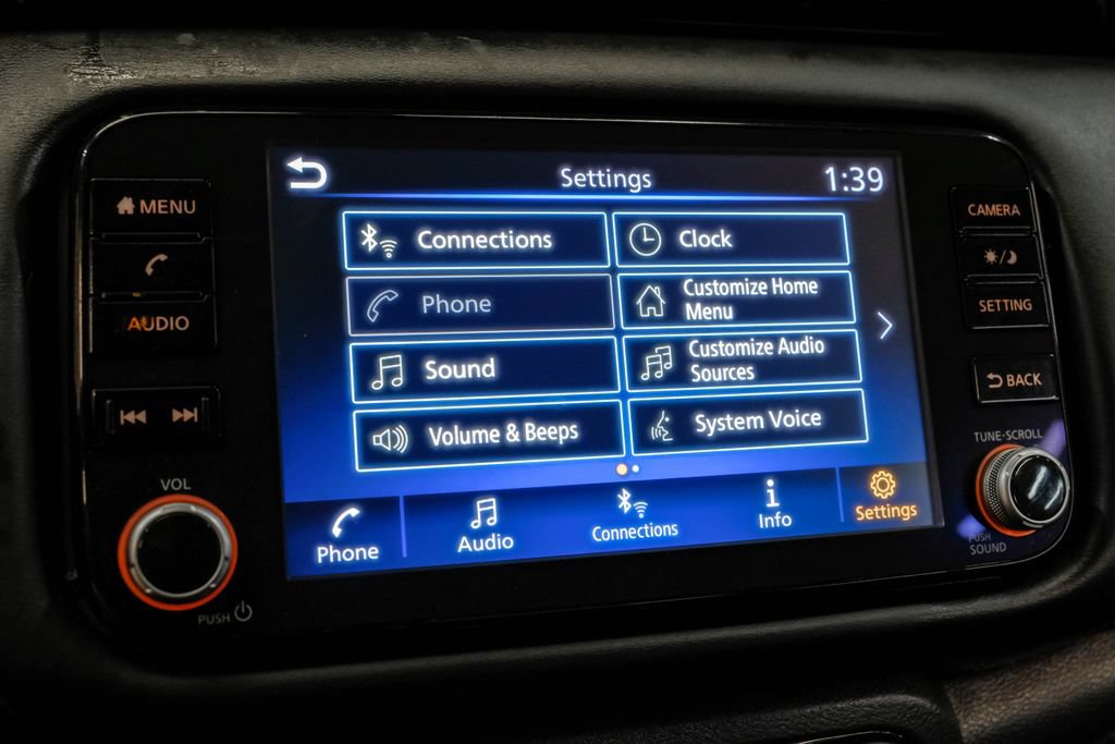 Used 2023 Nissan Kicks SR FWD image 40