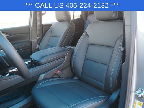 New 2026 Chevrolet Traverse LT w/ Driver Confidence Package image 20