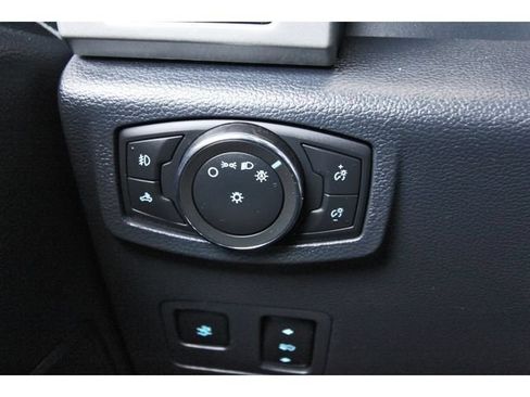 Used 2022 Ford F250 Lariat w/ Lariat Ultimate Package AWD/4WD image 21