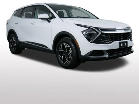 Certified 2025 Kia Sportage LX image 2