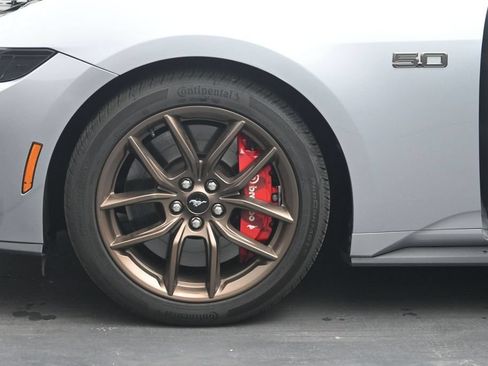 Used 2025 Ford Mustang GT Premium RWD image 31
