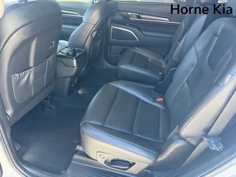 Certified 2024 Kia Telluride S w/ S Sunroof Package FWD image 12
