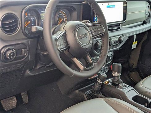 New 2026 Jeep Gladiator Mojave image 3