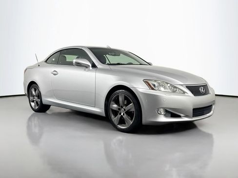 Used 2010 Lexus IS 250C image 3