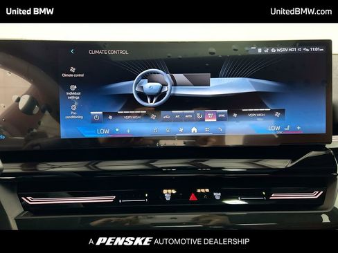 Used 2025 BMW 530i w/ M Sport Package image 19