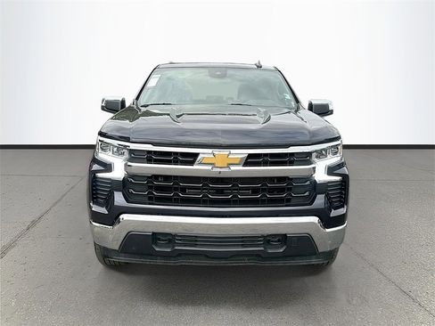 Used 2022 Chevrolet Silverado 1500 LT image 2
