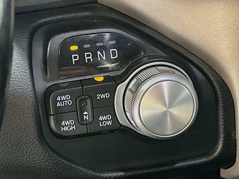 Used 2021 RAM 1500 Laramie AWD/4WD image 16