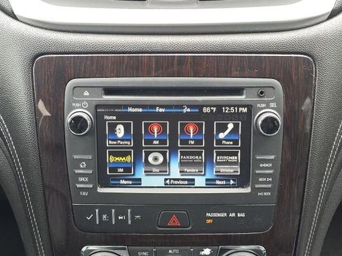 Used 2016 Chevrolet Traverse LT image 33
