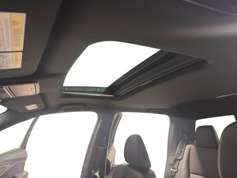 Used 2019 Honda Ridgeline Black Edition image 16