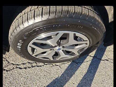 Used 2024 Subaru Forester Premium w/ POP Package 1 image 9