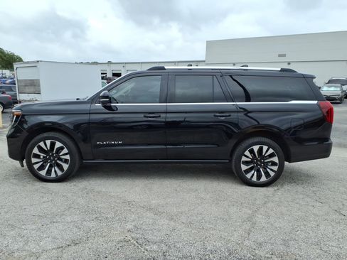 Certified 2025 Ford Expedition Max Platinum w/ Driver's Package AWD/4WD image 2