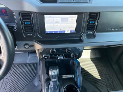 Used 2023 Ford Bronco Black Diamond AWD/4WD image 13
