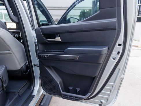 Used 2024 Toyota Tacoma TRD Sport image 31