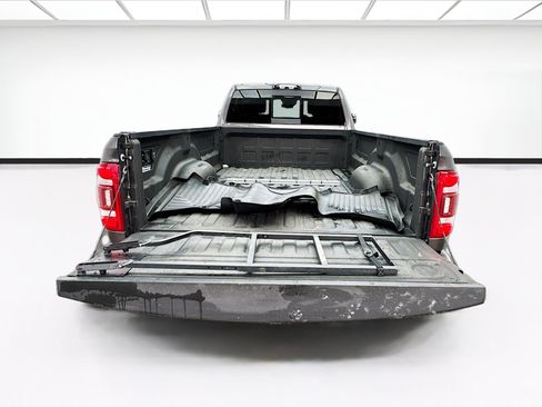 Used 2022 RAM 3500 Limited AWD/4WD image 17