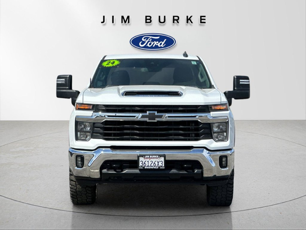 Used 2024 Chevrolet Silverado 2500 LT w/ Convenience Package AWD/4WD image 8
