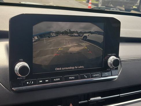 Used 2024 Mitsubishi Outlander ES FWD image 19