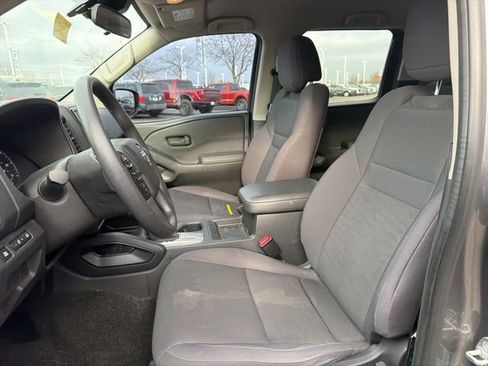 Used 2022 Nissan Frontier S w/ Technology Package image 19