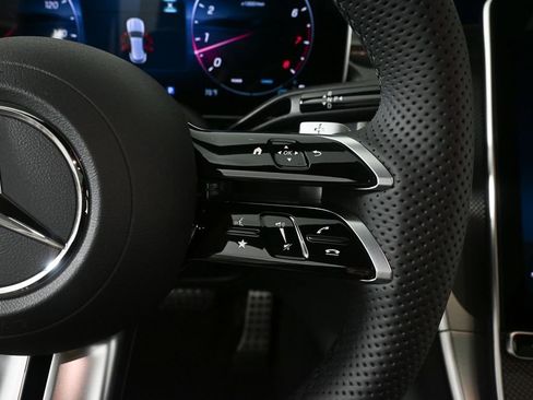 New 2026 Mercedes-Benz GLC 300 image 11