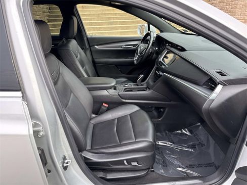 Used 2020 Cadillac XT5 Luxury image 11