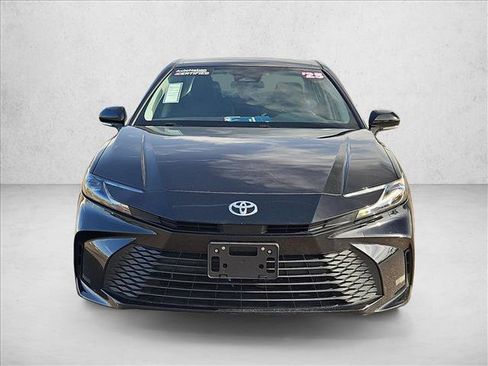 Used 2025 Toyota Camry LE FWD image 2
