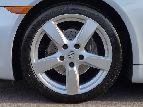 Used 2016 Porsche Cayman image 13