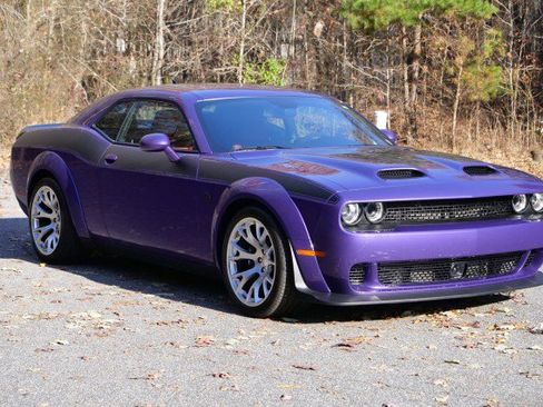 Used 2023 Dodge Challenger SRT Hellcat image 4