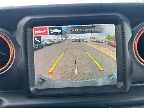 Used 2022 Jeep Gladiator Mojave w/ Trailer Tow Package AWD/4WD image 28