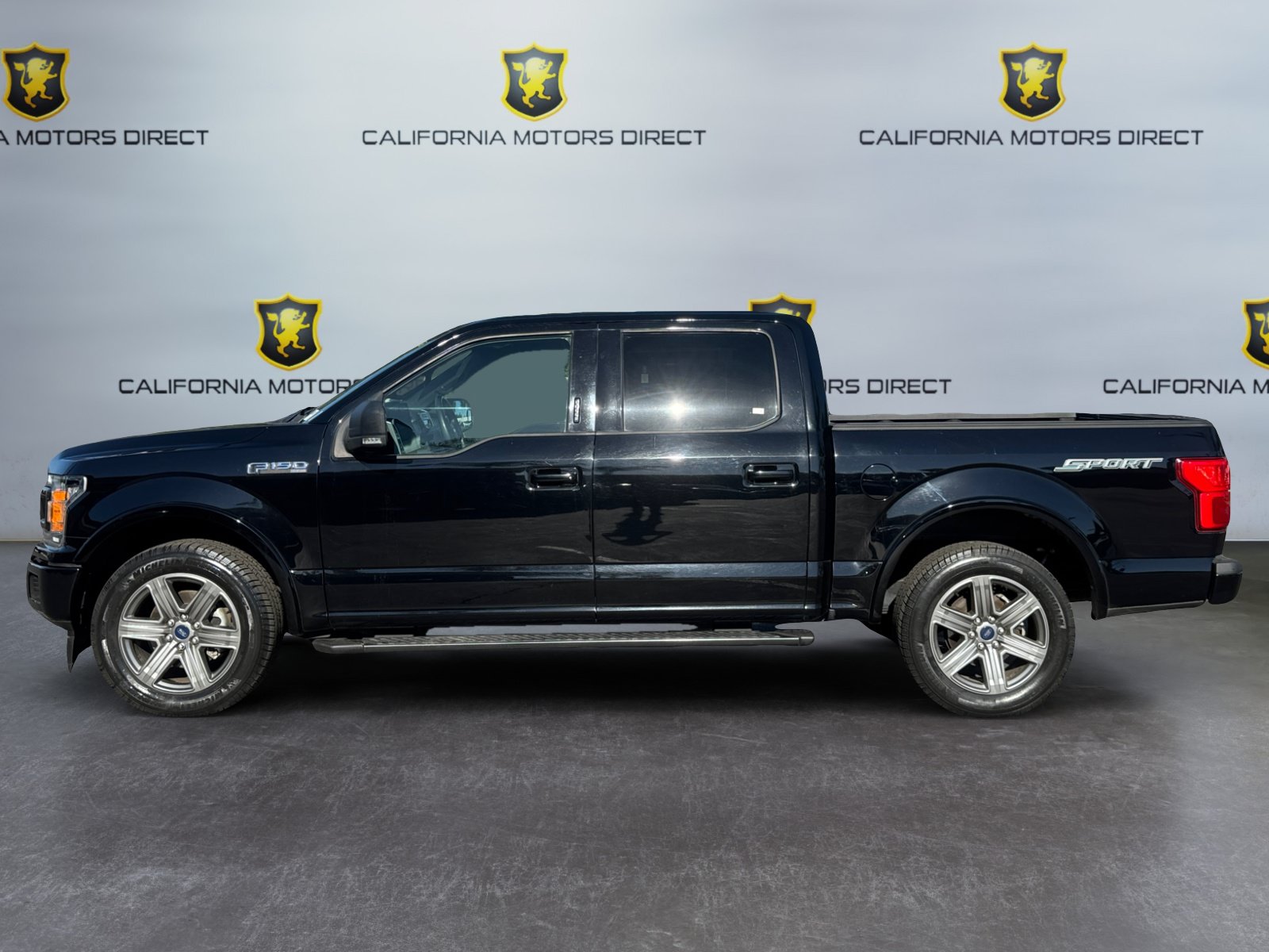 Used 2018 Ford F150 XLT w/ Equipment Group 302A Luxury RWD image 2