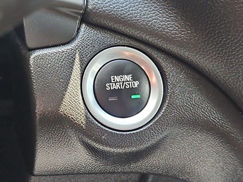Used 2023 Chevrolet Equinox LT FWD image 16