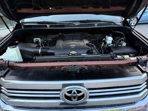 Used 2017 Toyota Tundra SR5 w/ SR5 Upgrade Package image 36