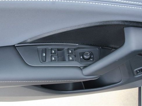 New 2026 Volkswagen Tiguan SE R-Line image 13