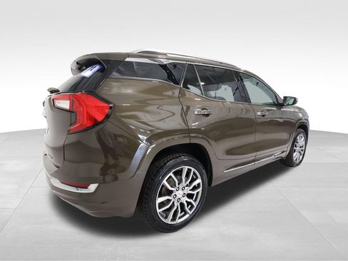 Used 2023 GMC Terrain Denali AWD/4WD image 4