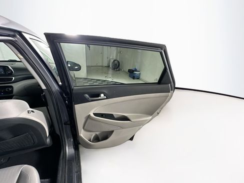 Used 2019 Hyundai Tucson SE image 28