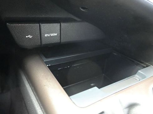 Used 2023 Toyota Camry SE FWD image 20