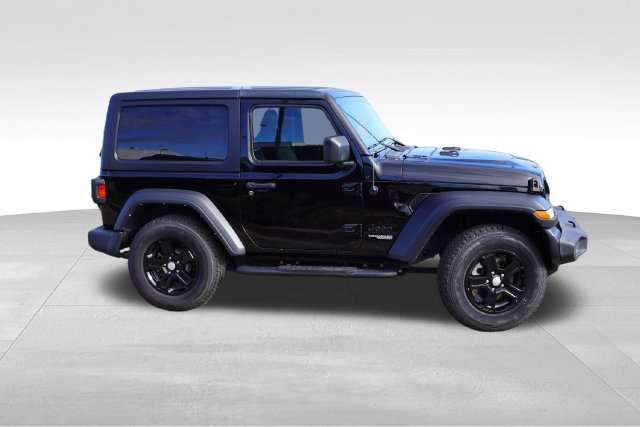 Used 2021 Jeep Wrangler Sport AWD/4WD image 4