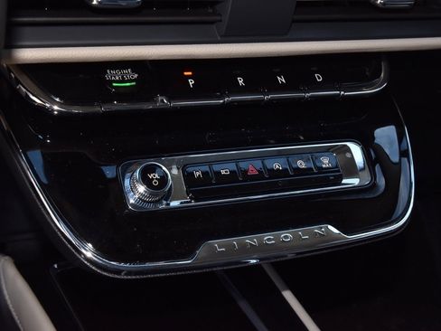 New 2026 Lincoln Corsair Reserve w/ Jet Appearance Package image 29