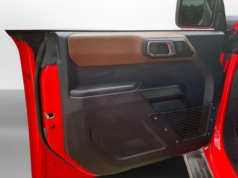 Used 2024 Ford Bronco Outer Banks image 25