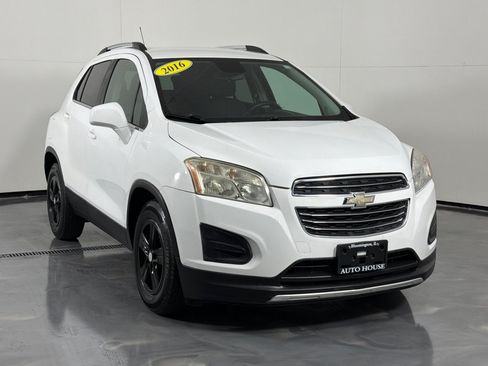 Used 2016 Chevrolet Trax LT FWD image 3