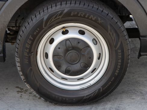 Used 2019 Ford Transit 250 148 Medium Roof image 30